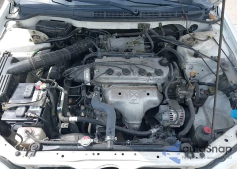 2002 Honda Accord 2.3 Lx z USA, uszkodzony, nr VIN 1HGCG56482A067556